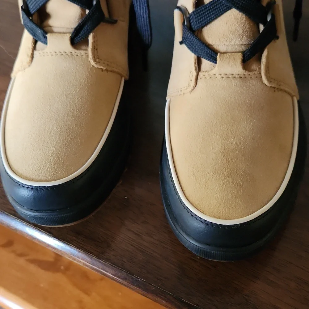 Sorel waterproof boots - Picture 5 of 9